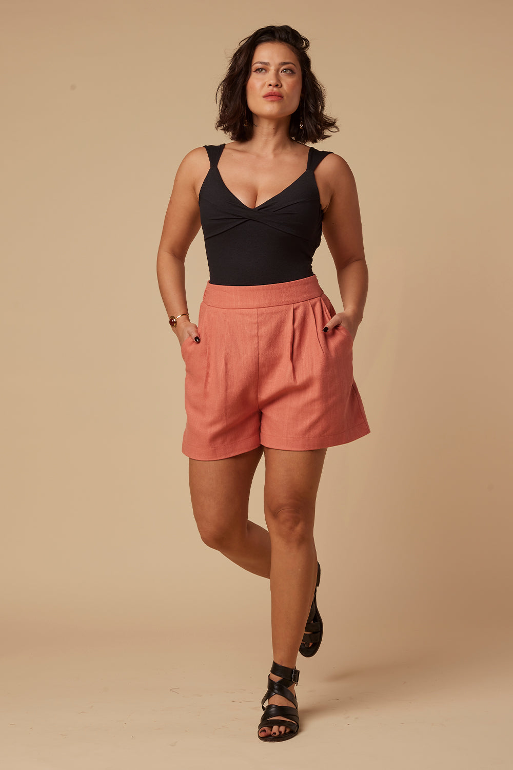 Short Lara